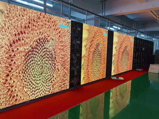 メンテナンスが容易なファインピッチLEDスクリーン 寿命100,000時間 動作温度 -40℃～60℃