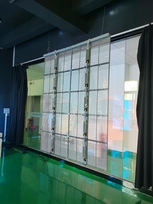 75% 透明 LED ディスプレイ屋内/屋外設置スペース
