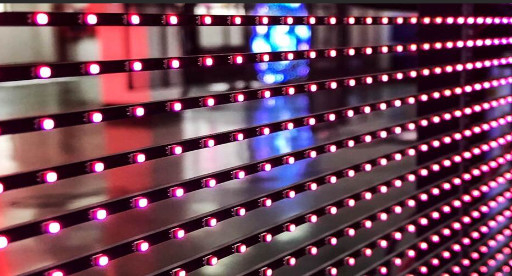 長寿命の 75% 透明ガラス LED スクリーン