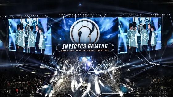 7680Hz 高解像度 LED スクリーン 700nits 屋内広告 LED ディスプレイ スクリーン