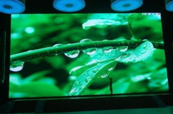 500*500mm 1200Hzは飾り戸棚P2.976屋内レンタルRGB 3IN1を導いた