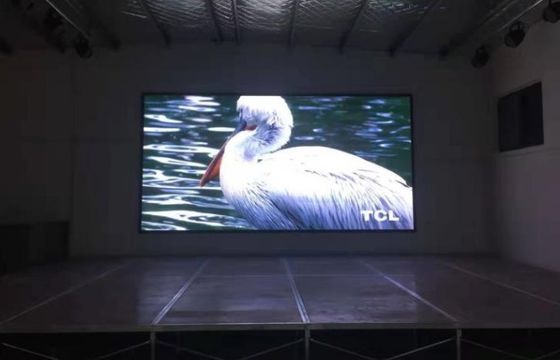 7680Hz HD LEDスクリーンモジュール ビデオ壁ディスプレイ設計 FCC 20m ビューディスタンス