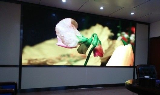 室内P2. 5 小型ピクセルピッチ LEDディスプレイ 高画質3840Hz 企業用