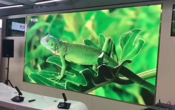 16:9比率 小型ピッチLEDスクリーン ピクセルディスプレイ 屋内 P0.93 P1.25 P1.56 P1.875 ODM