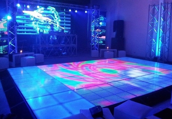 IP65 LEDのダンス・フロアの結婚式はでき事党のためのP3.91結婚式のダンス・フロアにパネルをはめる